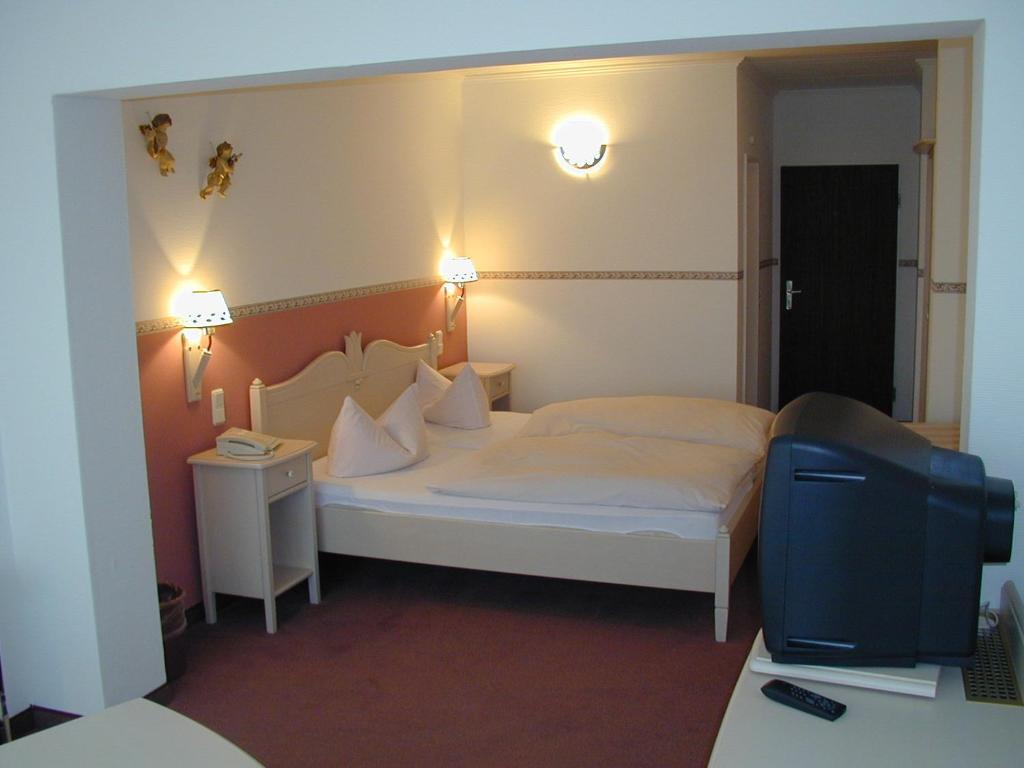 Hotel Schlossgarten Gladenbach Quarto foto