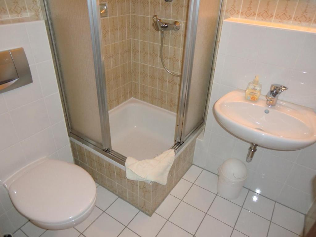 Hotel Schlossgarten Gladenbach Quarto foto